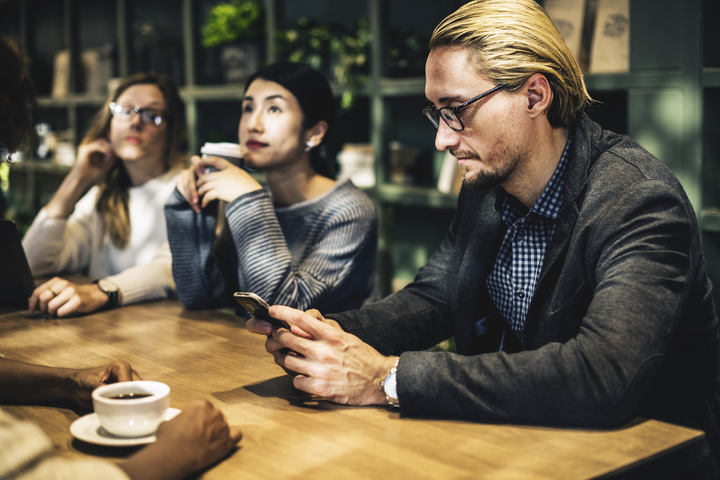 Factores que motivan y desmotivan en el trabajo